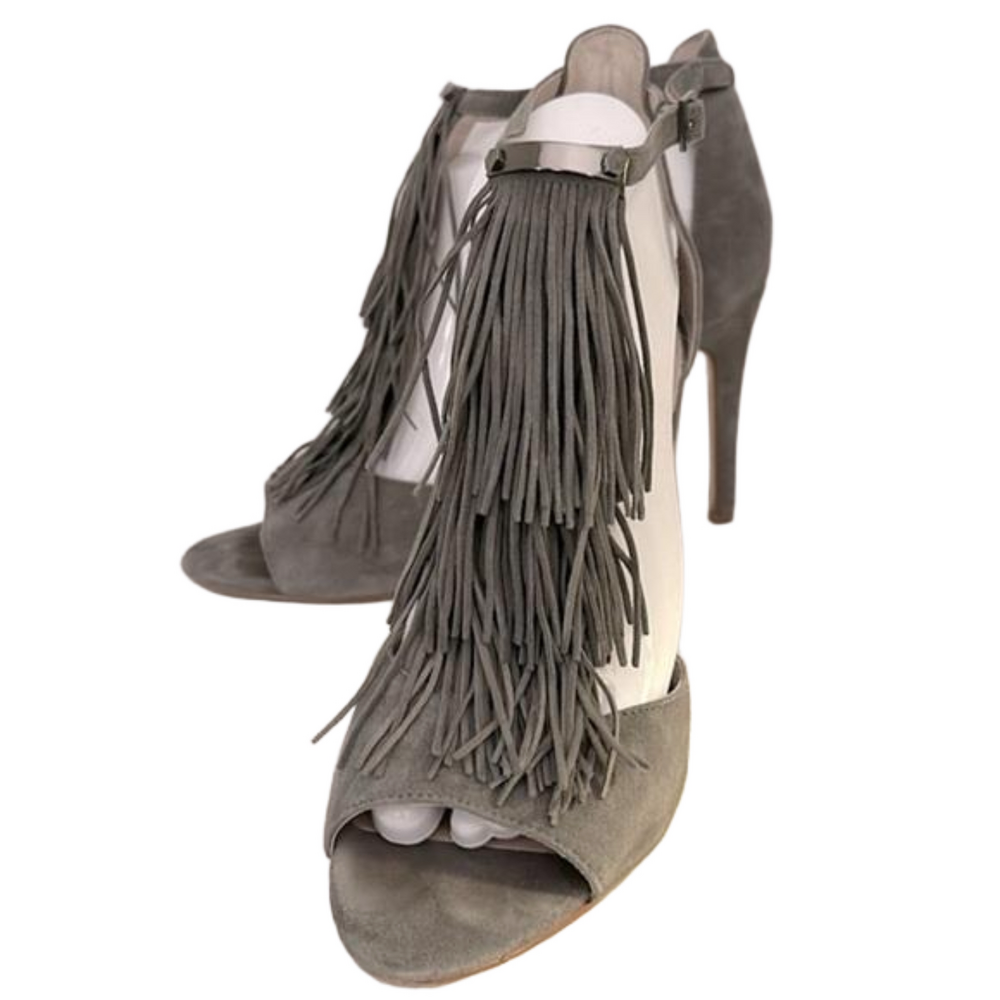 Louise et Cie Kayla Grey Suede Tiered Fringe Heel Size 9.5 - EUC